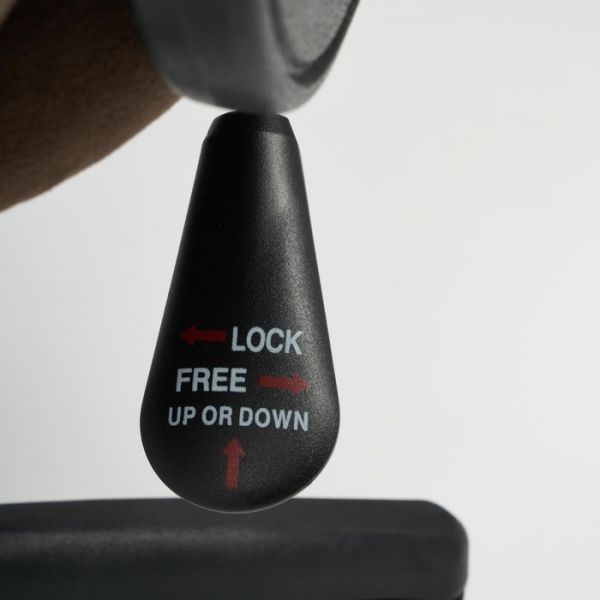 Кресло СН747 флок коричневый 6